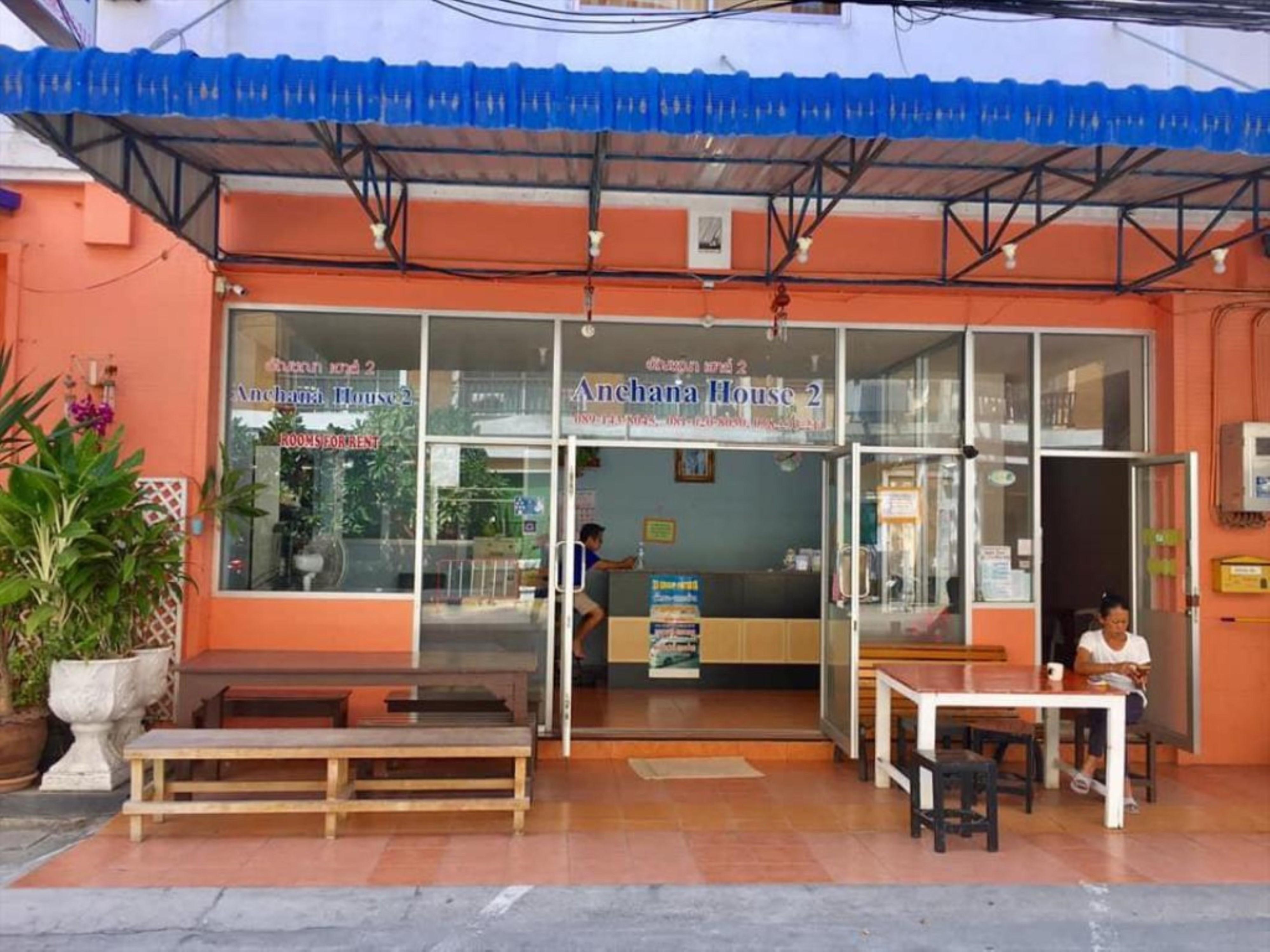 Anchana House Jomtien Beach Exterior photo